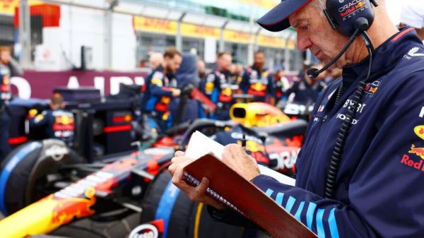 Эдди Джордан опроверг слухи о том, что Ньюи отказал Ferrari