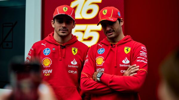Марк Зурер: Для Ferrari Сайнс был бы более надёжным выбором, чем Хэмилтон